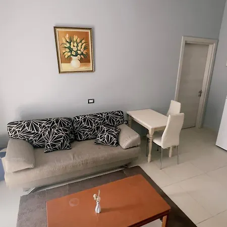 Sheshi Wilson Apartamnet Apartmán *