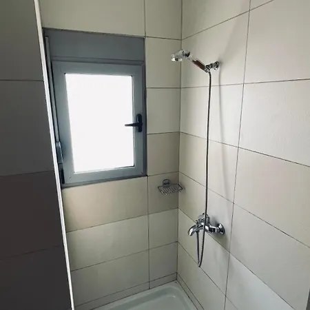 Sheshi Wilson Apartamnet Apartment